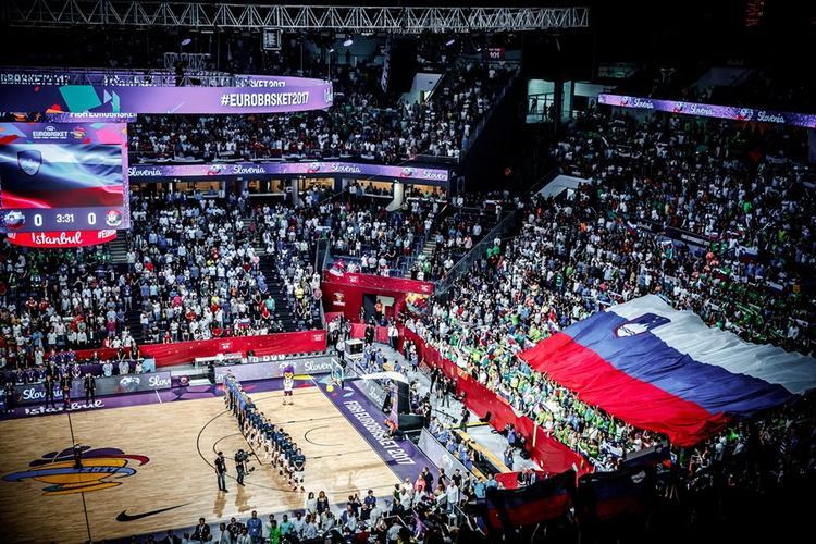 捷克在主场告捷,击败保加利亚,全场震撼 捷克在主场告捷,击败保加利亚,全场震撼