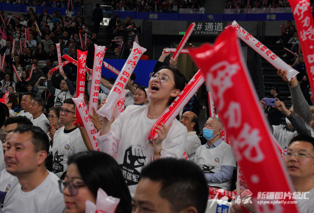 包含新疆男篮在主场大胜，发挥出色，全场震撼的词条