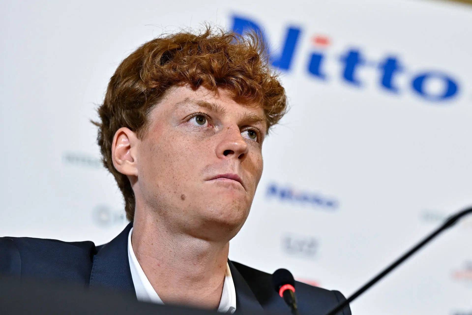 意大利网球队翻盘德国网球队，瓦林卡统治全场