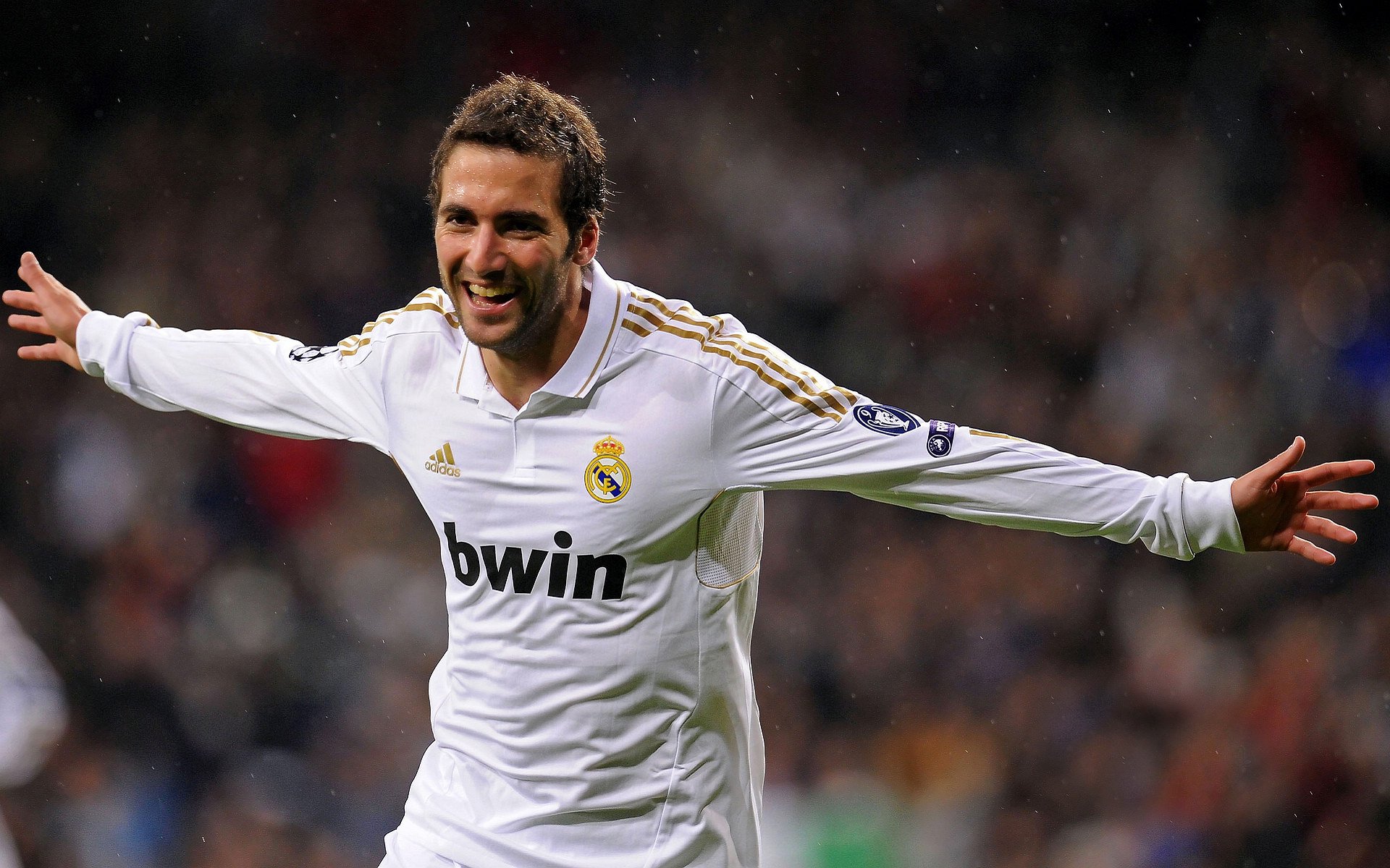 逆境之光，当足球成为一个人的史诗